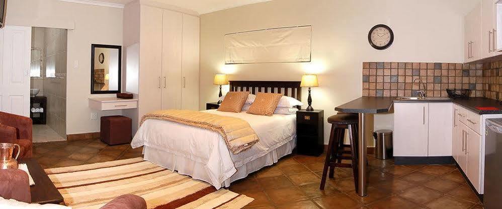 Guest house Lalapanzi Guest 4*